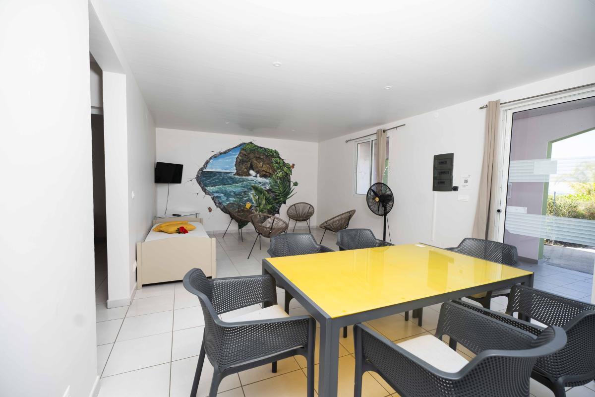 Appartement supérieur (F3) séjour